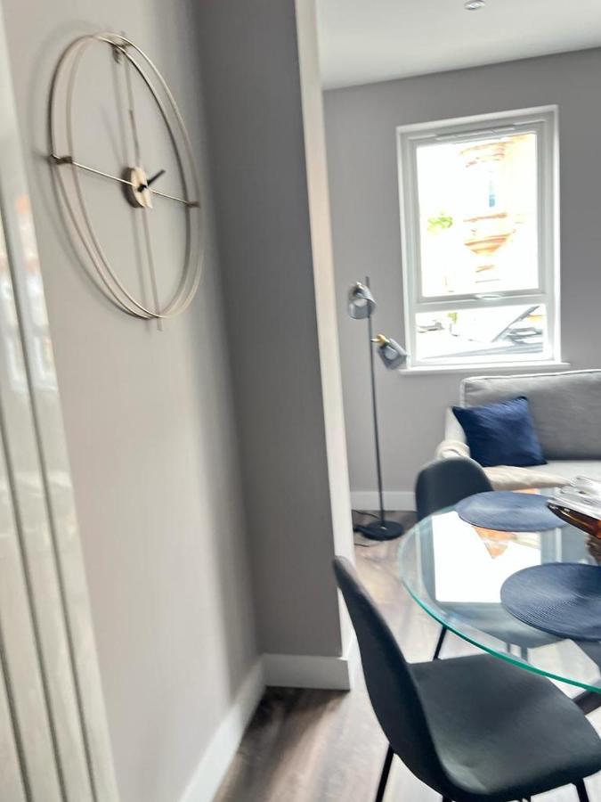 Central Belfast Modern Apartment Great Location Free Parking Exteriör bild